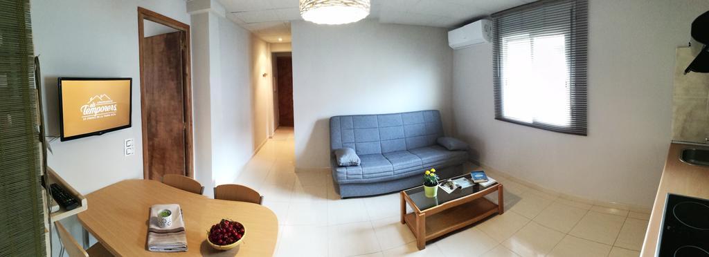 Apartaments Els Temporers Corbera Dış mekan fotoğraf